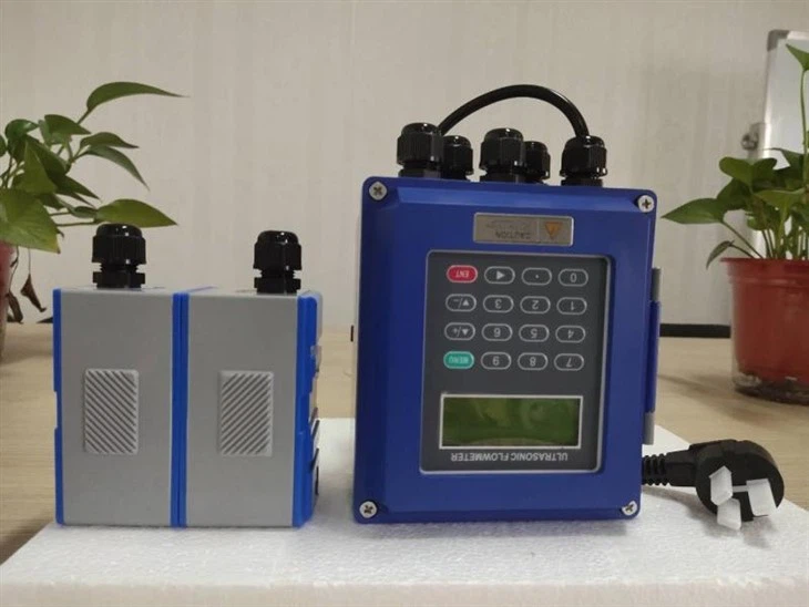 TUF2000 Ultrasonic Flowmeter